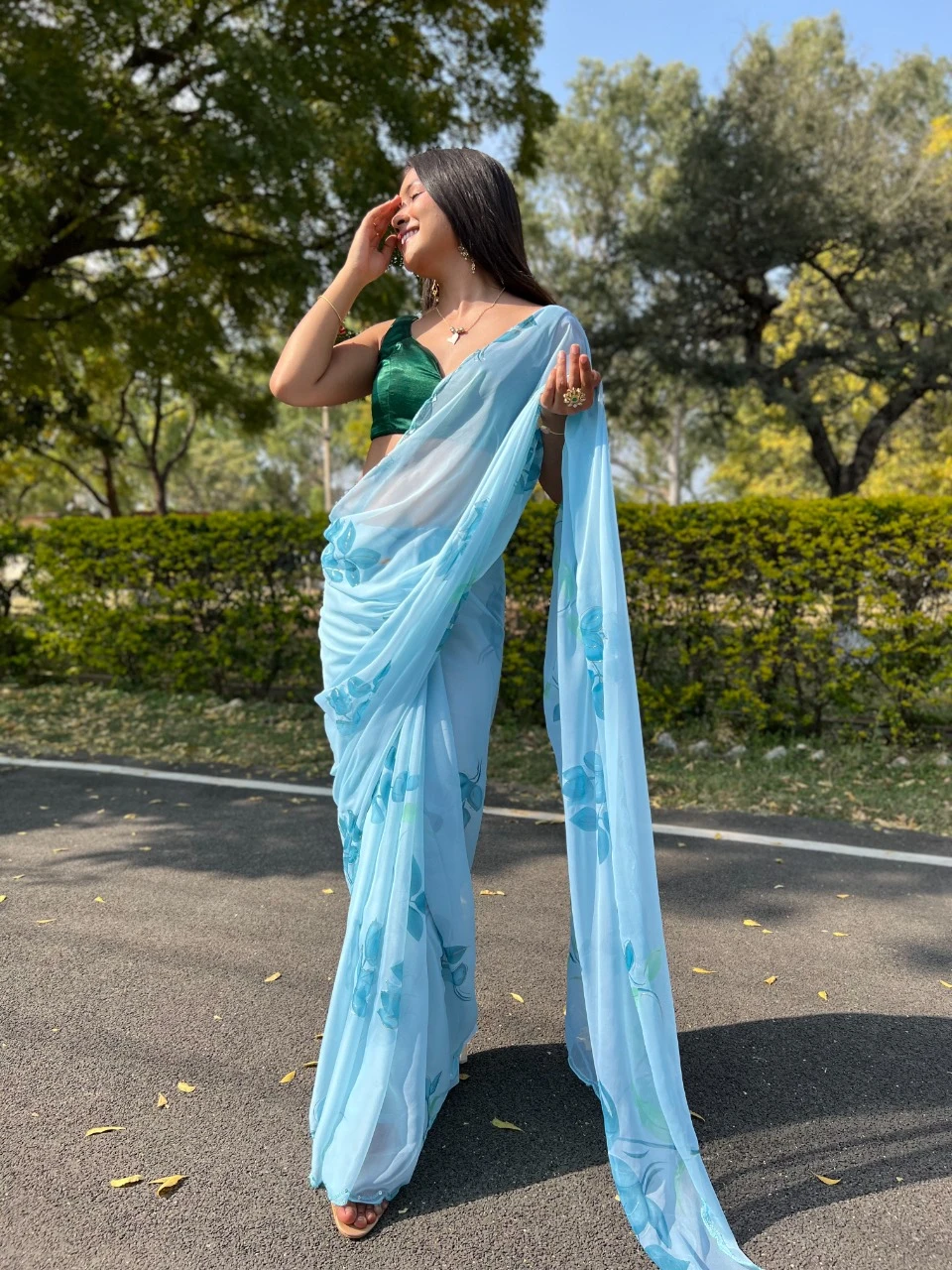 Shree Trends Chiffon Foil Chiffon Wholesale Fancy Sarees Catalog — Wholesale Sarees, Shree Fabs wholesale from Surat — Photo 3